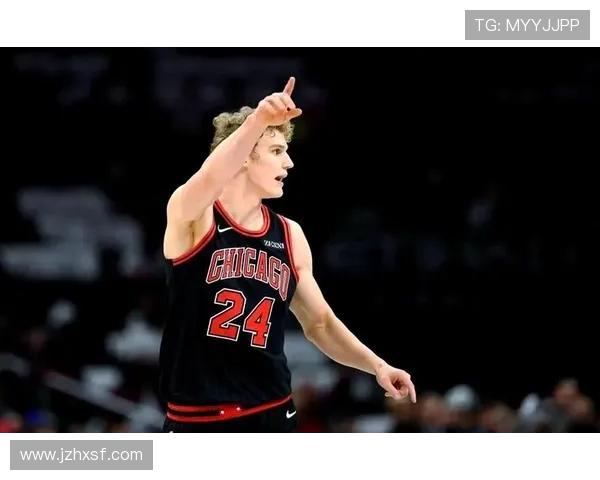 芝加哥公牛与爵士精彩对决直播全程回顾与分析 芝加哥公牛与爵士精彩对决直播全程回顾与分析