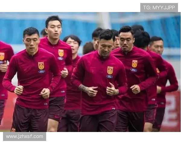 上海足球队的力量变革引发热议球迷期待新篇章的崛起与挑战